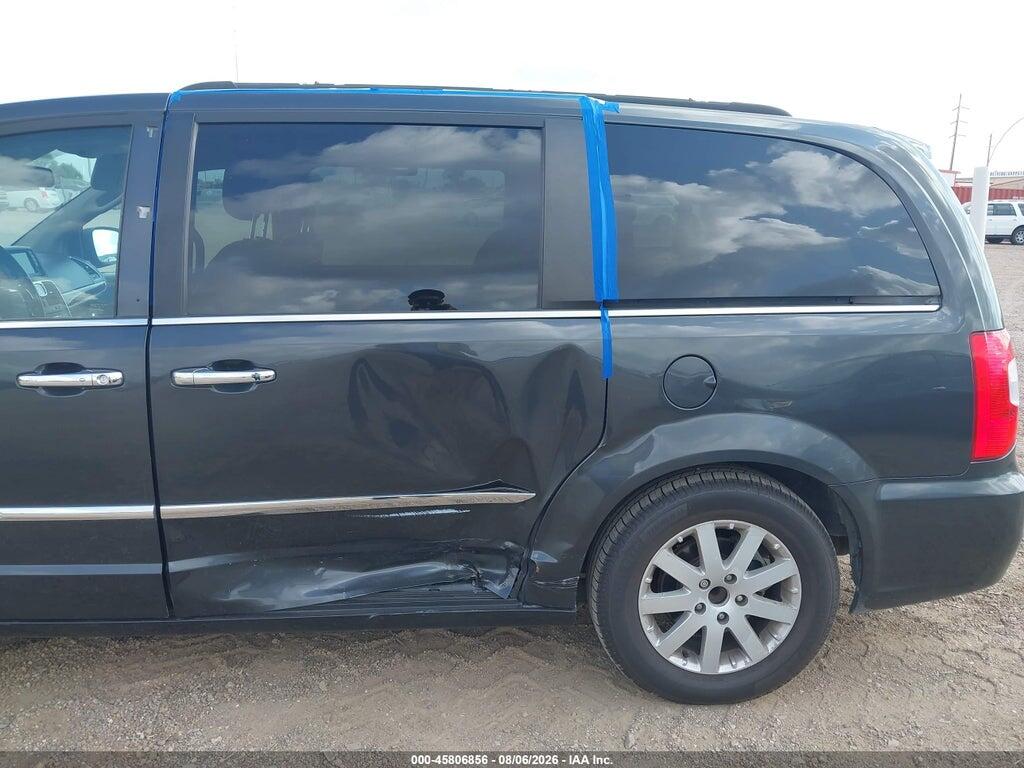2A4RR8DG5BR713093 2011 CHRYSLER TOWN & COUNTRY photo no. 6