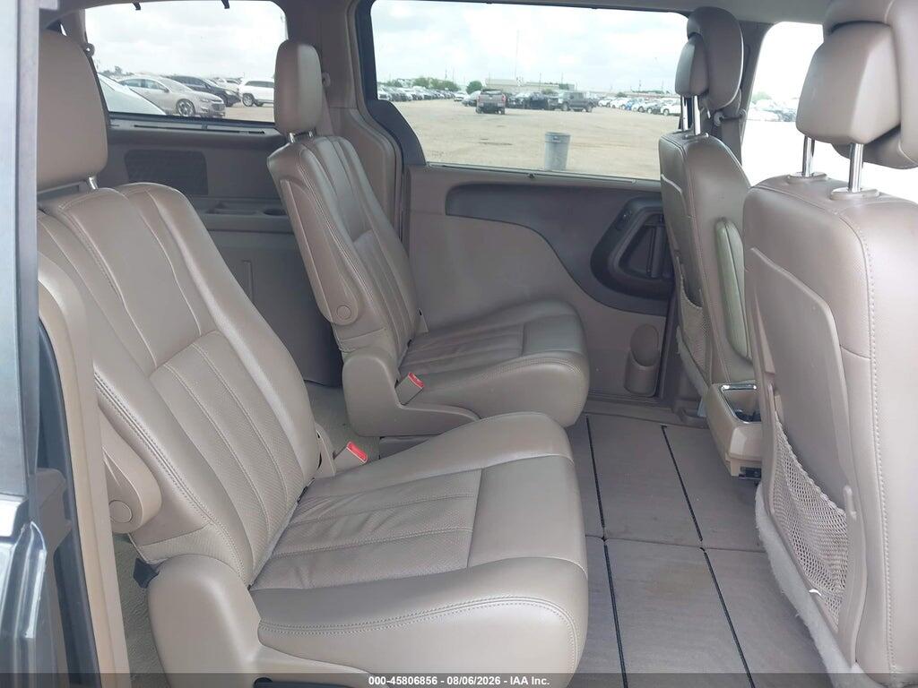 2A4RR8DG5BR713093 2011 CHRYSLER TOWN & COUNTRY photo no. 8