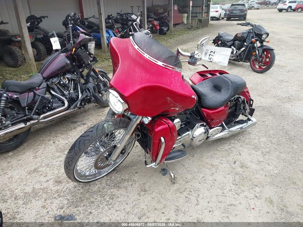 1HD1KBM11BB625672 2011 HARLEY-DAVIDSON FLHX photo no. 2