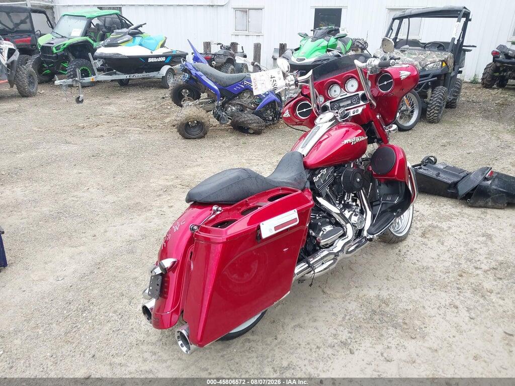 1HD1KBM11BB625672 2011 HARLEY-DAVIDSON FLHX photo no. 4