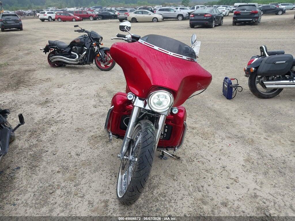 1HD1KBM11BB625672 2011 HARLEY-DAVIDSON FLHX photo no. 5