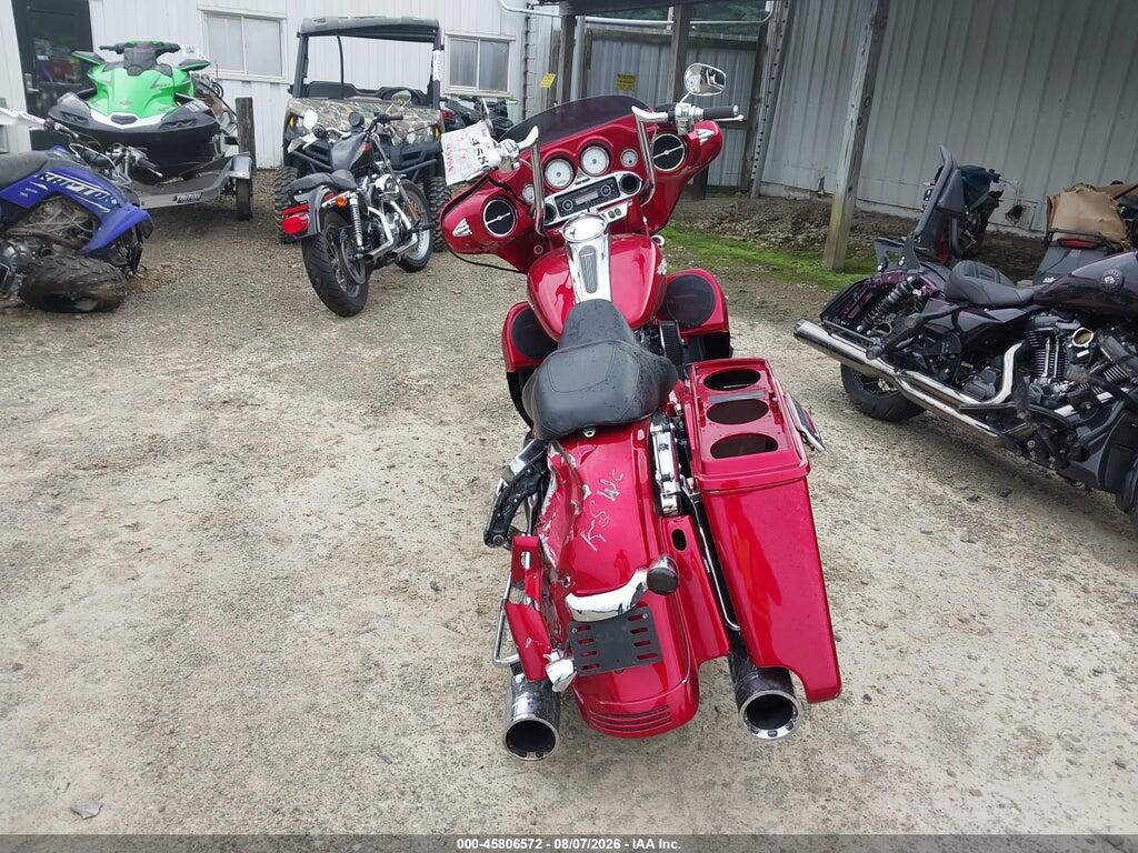 1HD1KBM11BB625672 2011 HARLEY-DAVIDSON FLHX photo no. 6