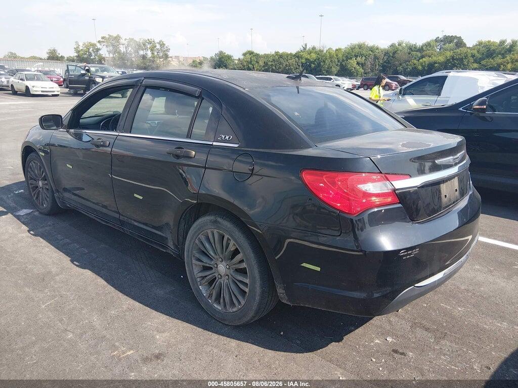 1C3BC2FG1BN607289 2011 CHRYSLER 200 photo no. 3
