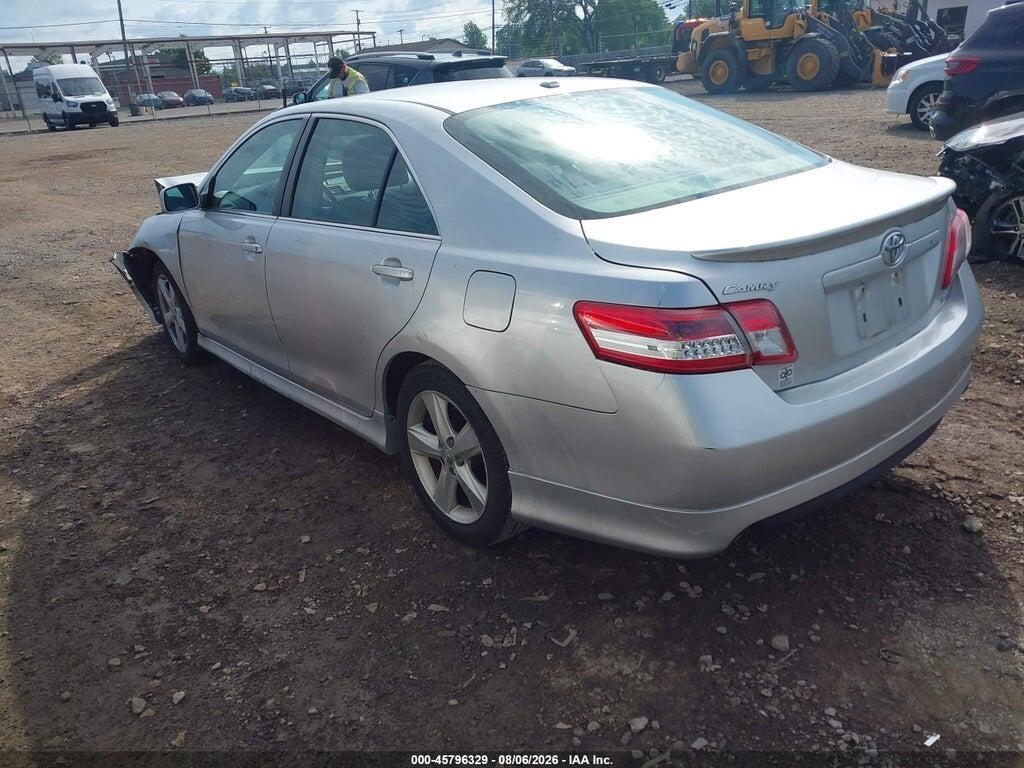 4T1BF3EK1BU668917 2011 TOYOTA CAMRY photo no. 3