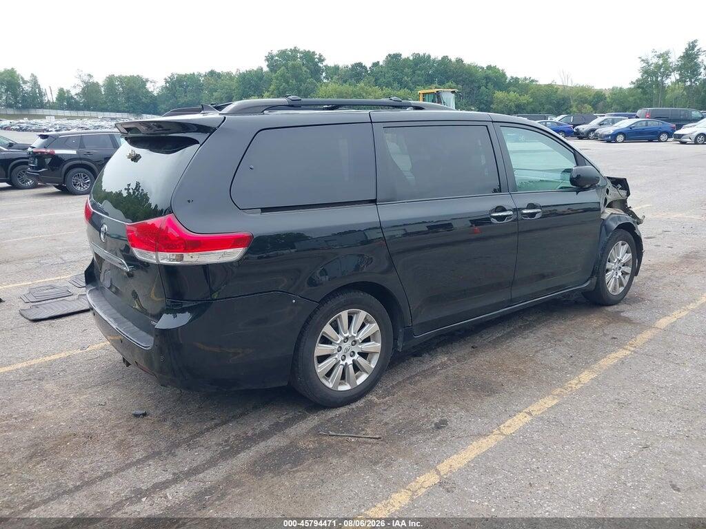 5TDDK3DC3BS006764 2011 TOYOTA SIENNA photo no. 4