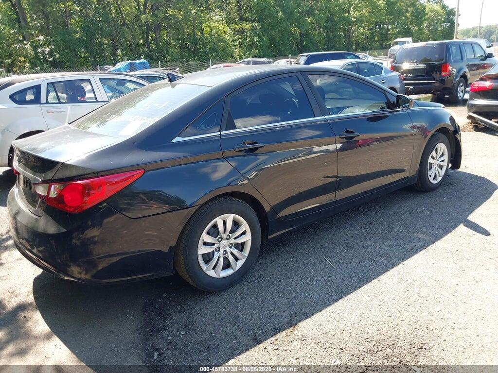 5NPEB4AC0BH257018 2011 HYUNDAI SONATA photo no. 4