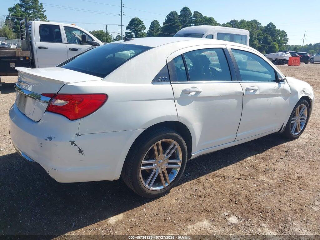 1C3CCBAB3CN104803 2012 CHRYSLER 200 photo no. 4