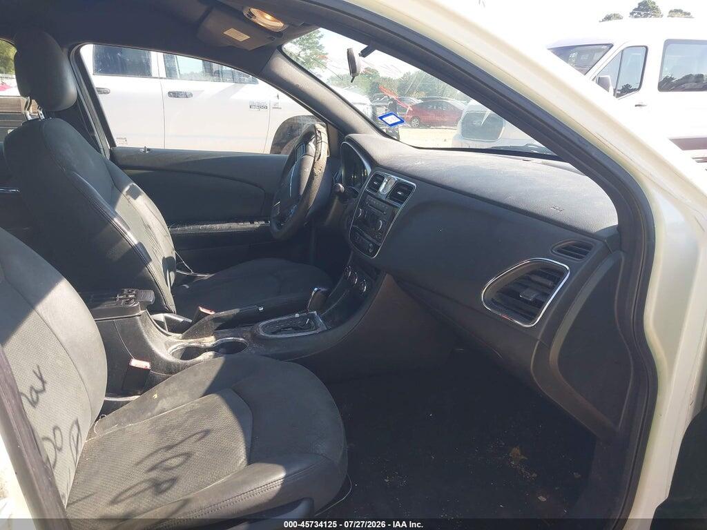 1C3CCBAB3CN104803 2012 CHRYSLER 200 photo no. 5