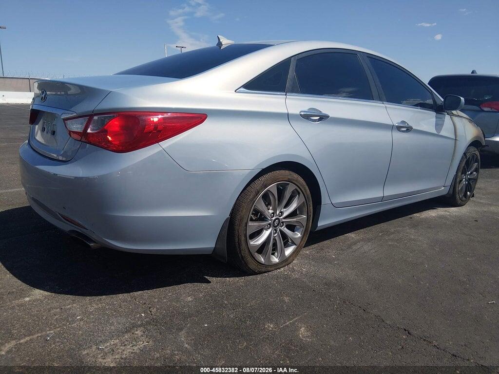 5NPEC4ACXCH361577 2012 HYUNDAI SONATA photo no. 4