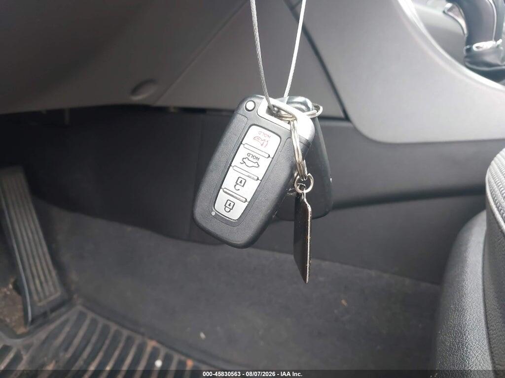 5NPEC4AB6CH478676 2012 HYUNDAI SONATA photo no. 11