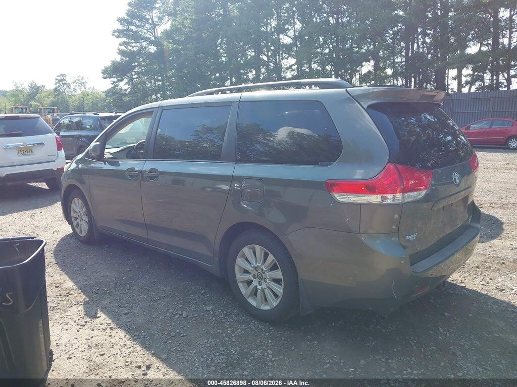 5TDDK3DC0CS040744 2012 TOYOTA SIENNA photo no. 3
