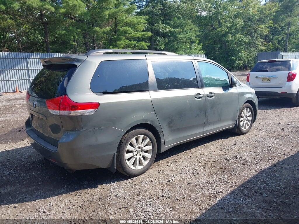 5TDDK3DC0CS040744 2012 TOYOTA SIENNA photo no. 4