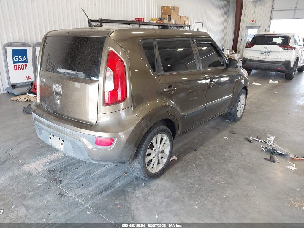 KNDJT2A62C7380304 2012 KIA SOUL photo no. 4