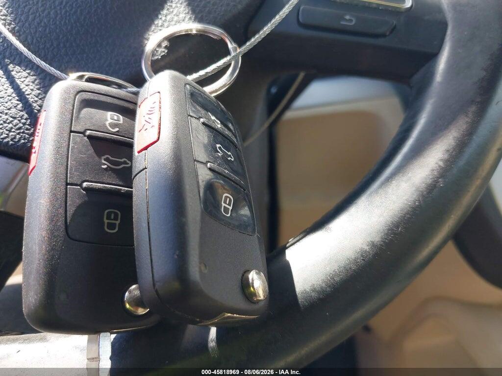 WVWBW7AH5CV010096 2012 VOLKSWAGEN EOS photo no. 11