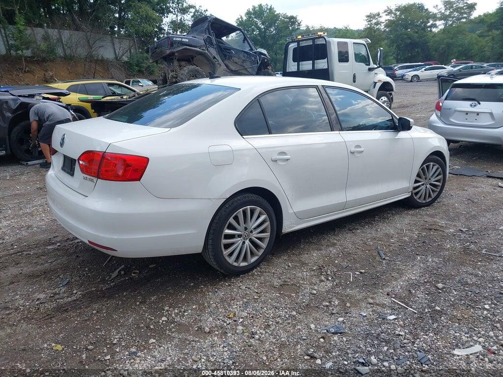 3VWLP7AJ2CM364007 2012 VOLKSWAGEN JETTA photo no. 4
