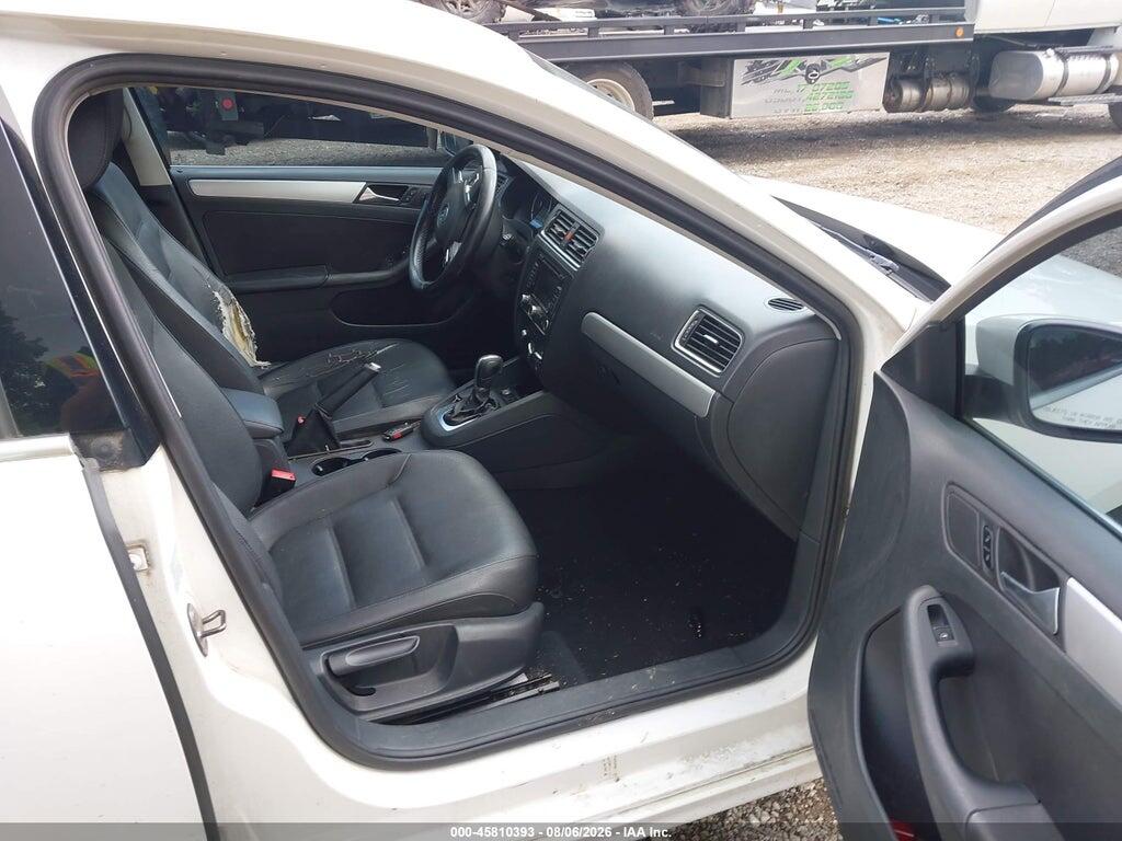 3VWLP7AJ2CM364007 2012 VOLKSWAGEN JETTA photo no. 5