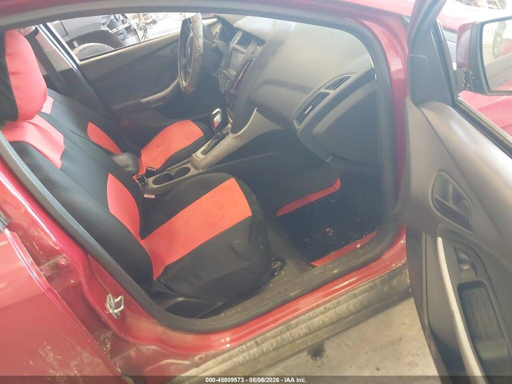 1FAHP3F24CL311965 2012 FORD FOCUS photo no. 5