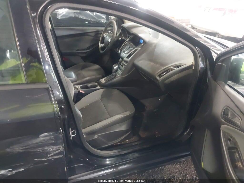 1FAHP3F25CL148596 2012 FORD FOCUS photo no. 5