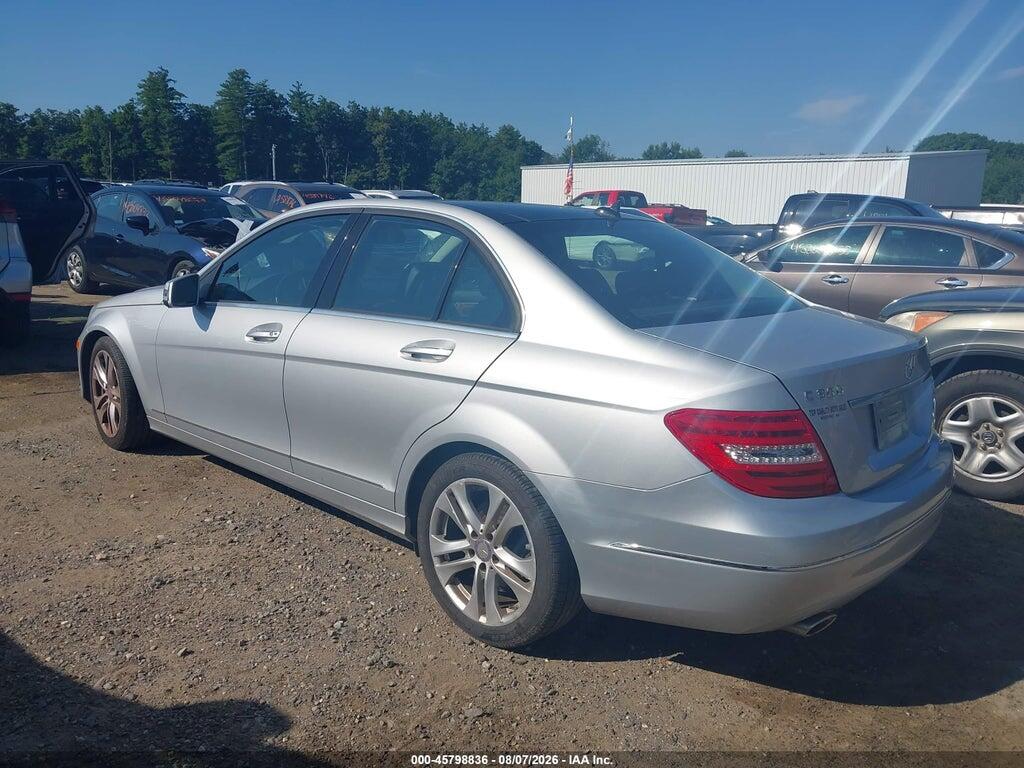 WDDGF8BB7CR217352 2012 MERCEDES-BENZ C 300 photo no. 3