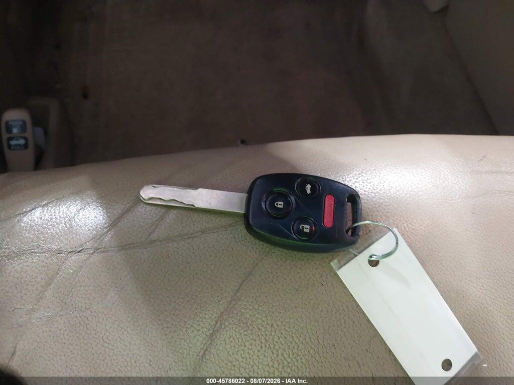 1HGCP3F84CA022154 2012 HONDA ACCORD photo no. 11