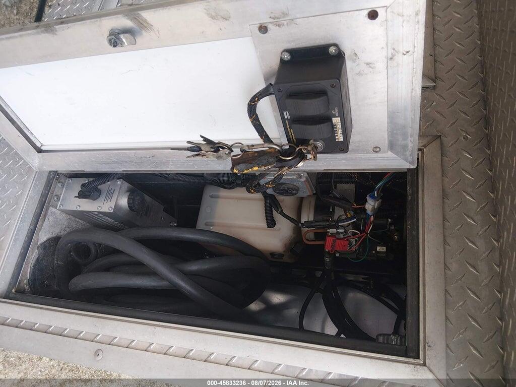 1K9500V20D1160080 2013 FEATHERLITE RENEGE SPECIALTY TRAILER photo no. 5