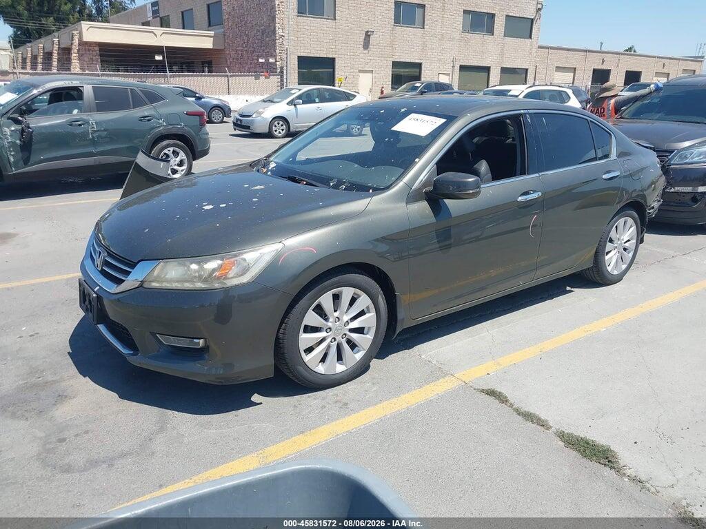 1HGCR2F89DA034399 2013 HONDA ACCORD photo no. 2