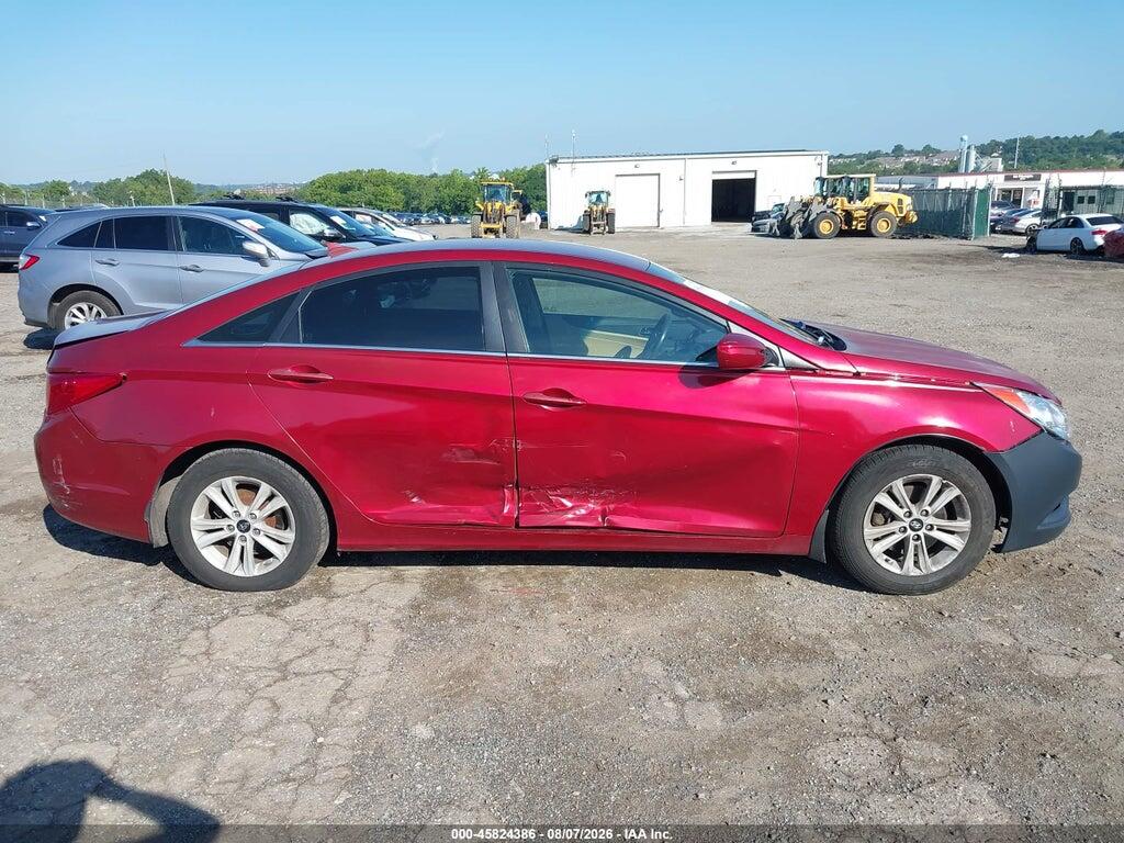 5NPEB4AC8D8797008 2013 HYUNDAI SONATA photo no. 12