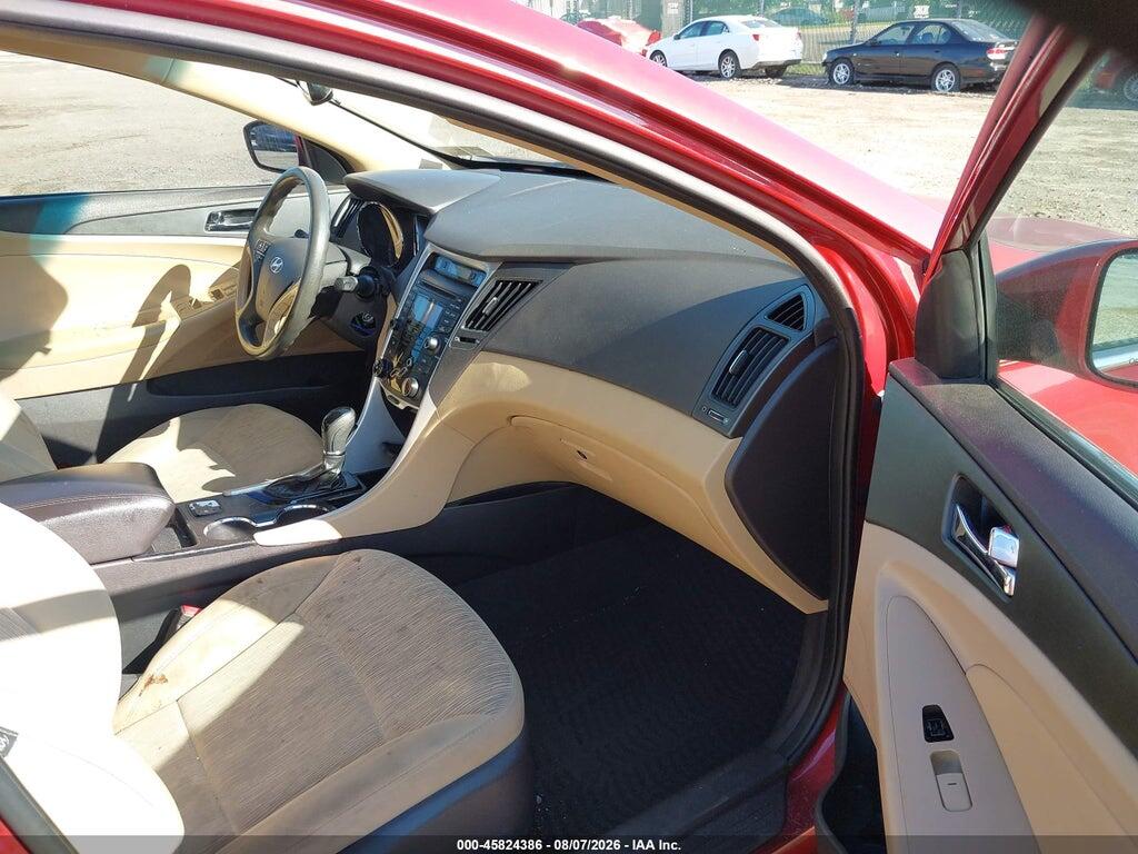 5NPEB4AC8D8797008 2013 HYUNDAI SONATA photo no. 5