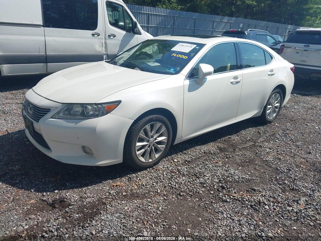 JTHBW1GG0D2006308 2013 LEXUS ES 300H photo no. 2