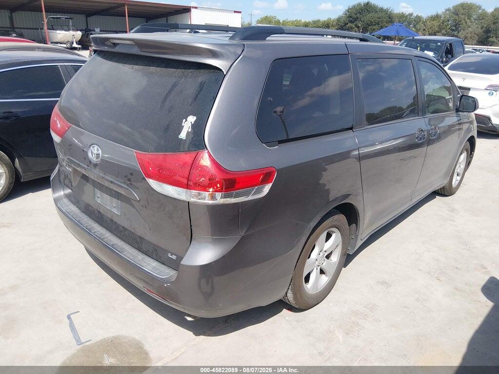 5TDKK3DC4DS386112 2013 TOYOTA SIENNA photo no. 4