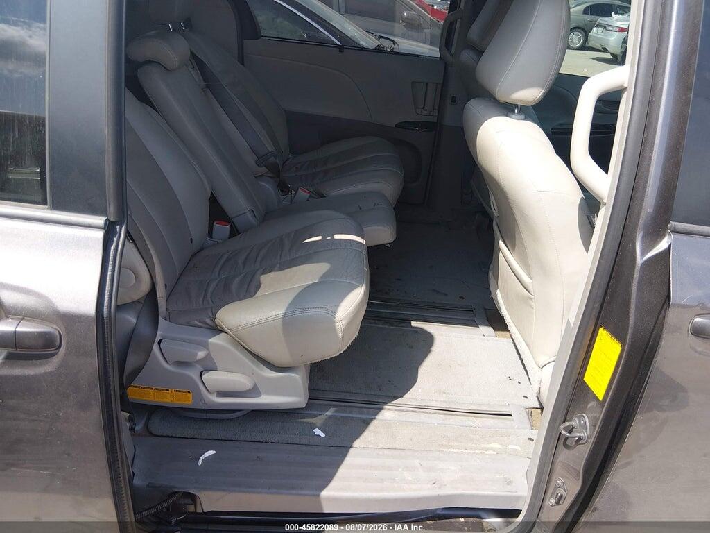 5TDKK3DC4DS386112 2013 TOYOTA SIENNA photo no. 8