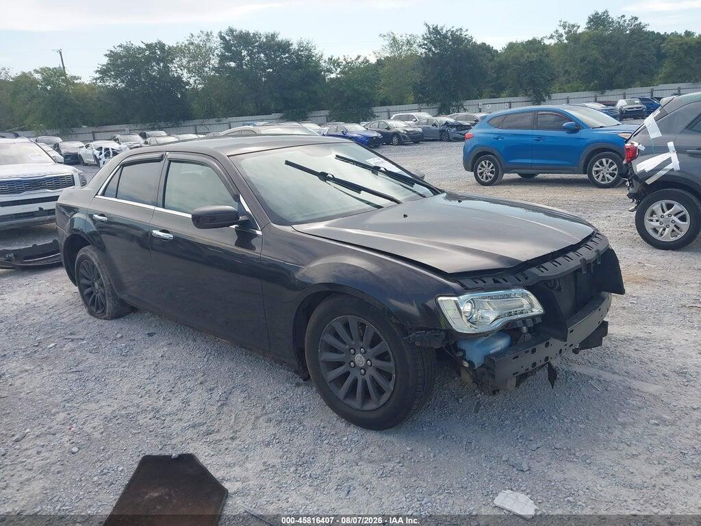 2C3CCAAG1DH572903 2013 CHRYSLER 300 photo no. 1