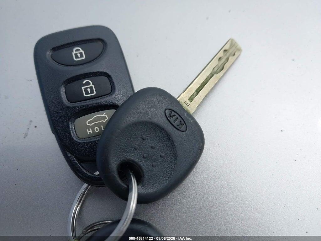 KNAGM4A77D5326258 2013 KIA OPTIMA photo no. 11