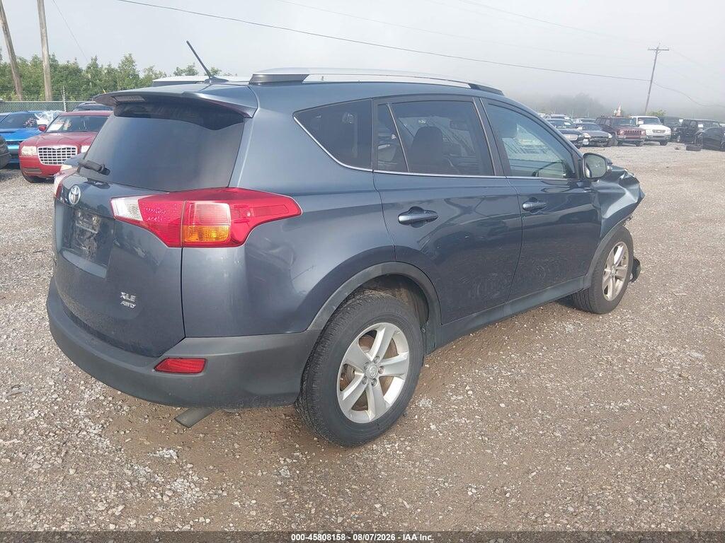 2T3RFREV8DW064075 2013 TOYOTA RAV4 photo no. 4