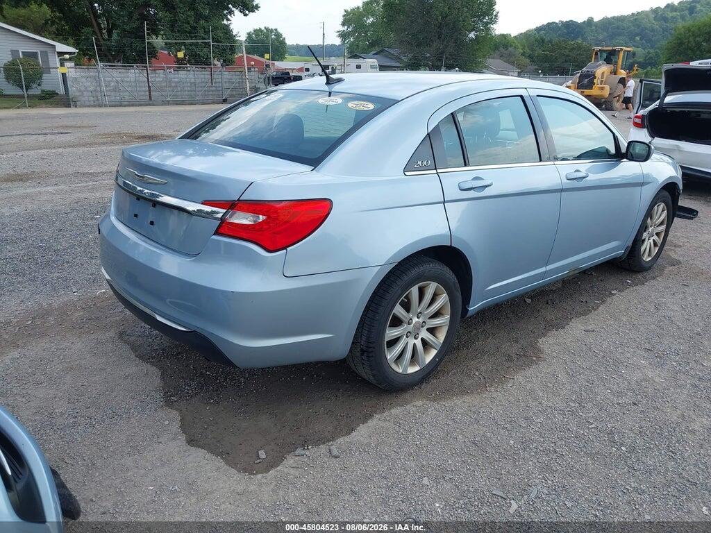 1C3CCBBB8DN743968 2013 CHRYSLER 200 photo no. 4