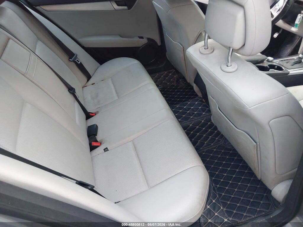 WDDGF4HB4DA829685 2013 MERCEDES-BENZ C 250 photo no. 8