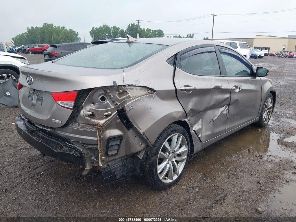 5NPDH4AE2DH227615 2013 HYUNDAI ELANTRA photo no. 4
