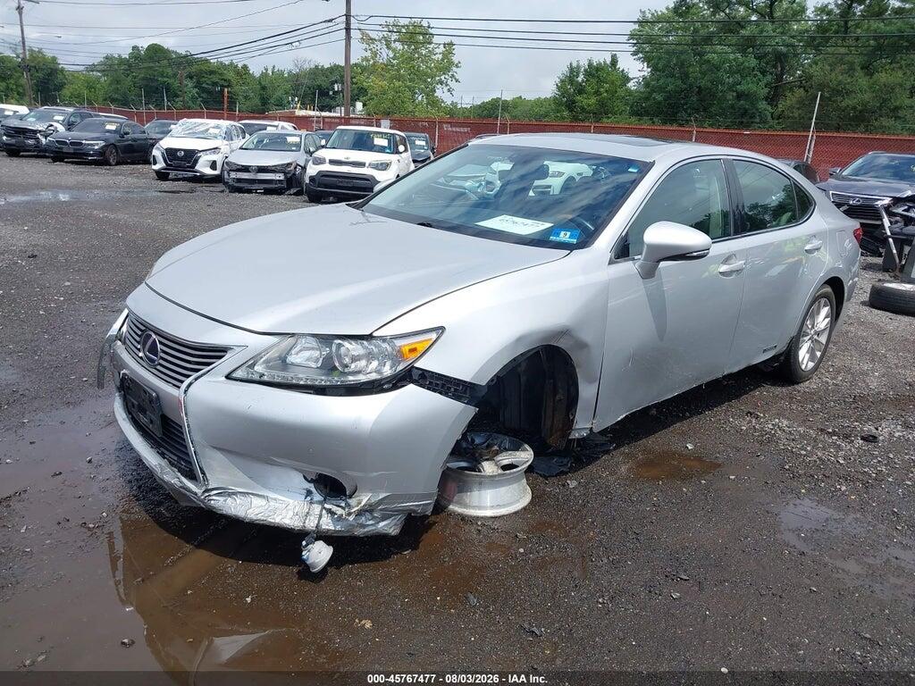 JTHBW1GG0D2012500 2013 LEXUS ES 300H photo no. 2
