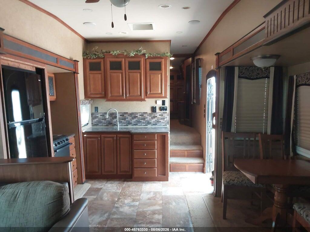 1UJCJ0BU2D1LM0115 2013 JAYCO EAGLE TRAVEL TRAILER 351RLTS photo no. 5