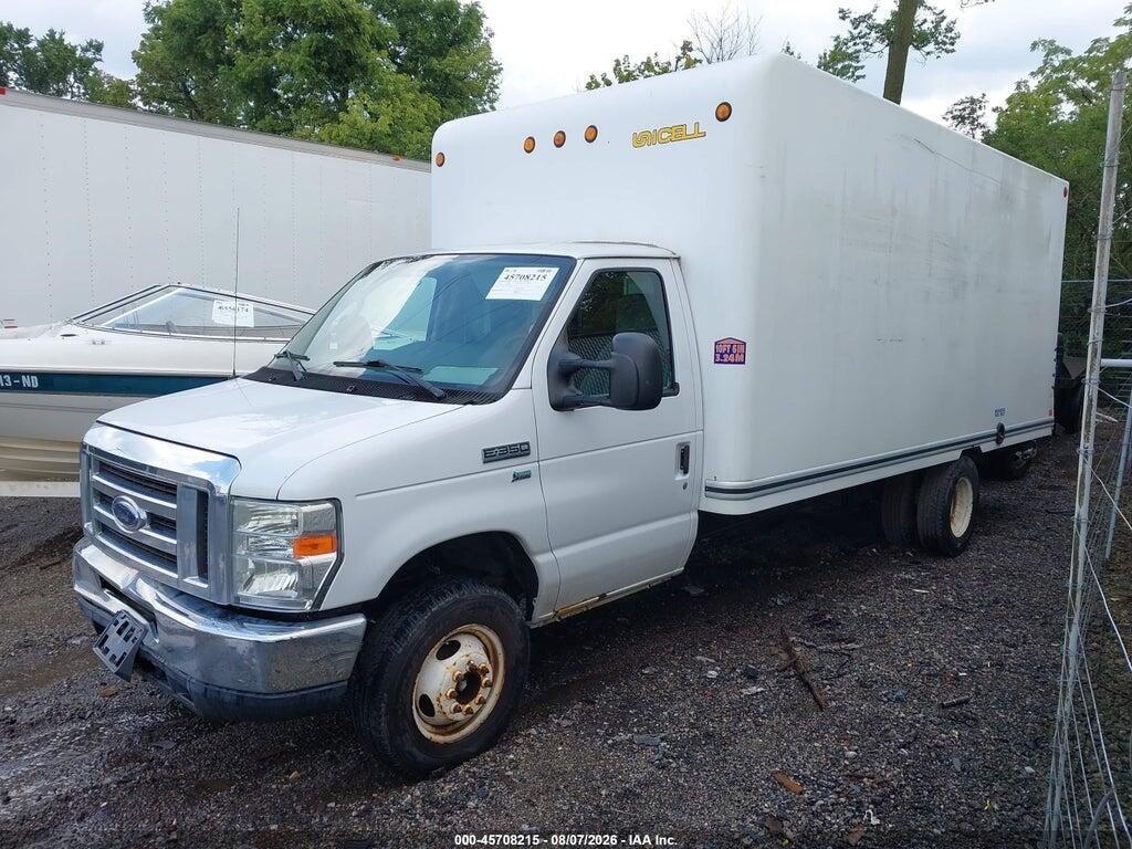 1FDWE3FL3DDA80841 2013 FORD E-350 CUTAWAY photo no. 2
