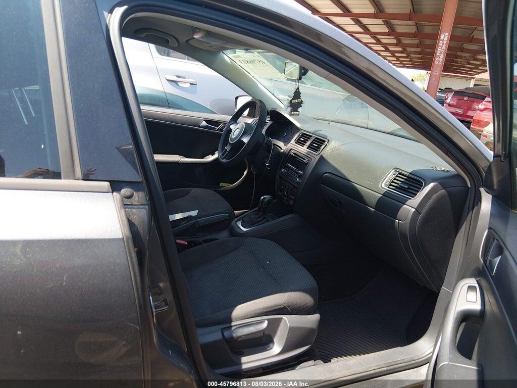 3VW2K7AJ4EM299514 2014 VOLKSWAGEN JETTA photo no. 5