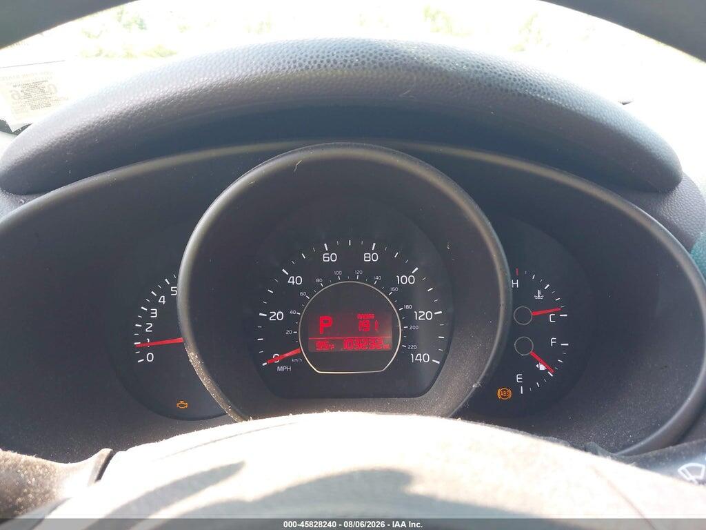 KNDJN2A23E7737693 2014 KIA SOUL photo no. 7