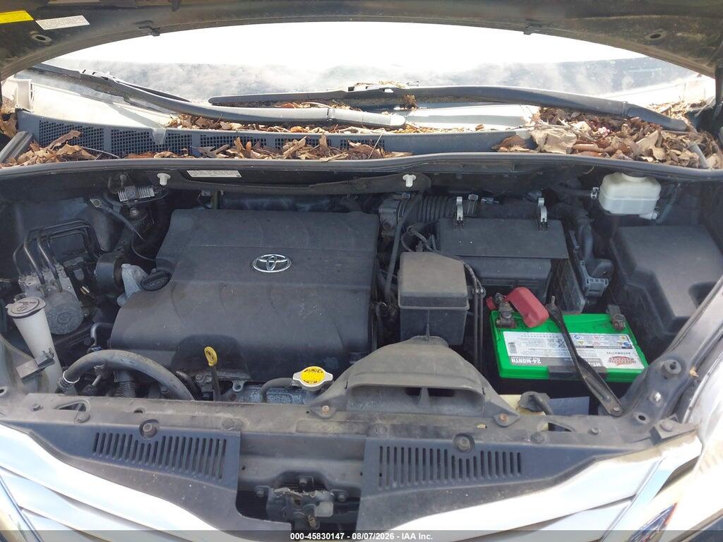 5TDDK3DC6ES081964 2014 TOYOTA SIENNA photo no. 10