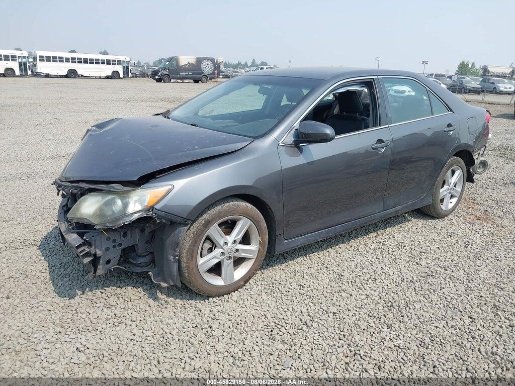 4T1BF1FK0EU344798 2014 TOYOTA CAMRY photo no. 2