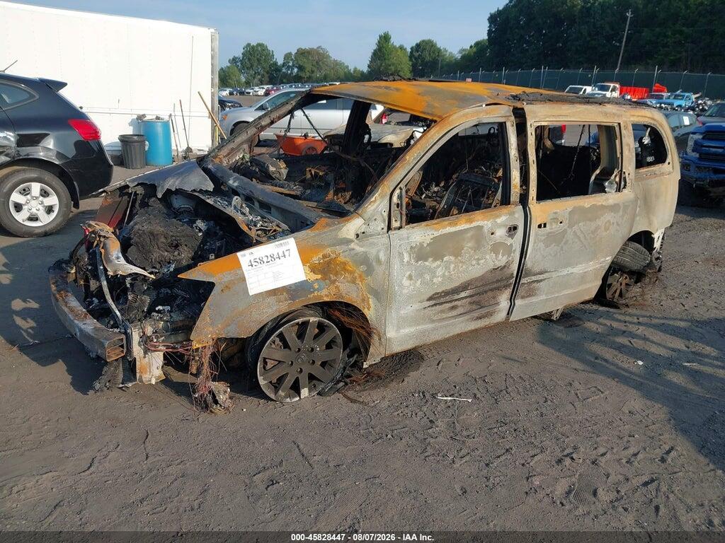 2C4RC1BG5ER343107 2014 CHRYSLER TOWN & COUNTRY photo no. 2