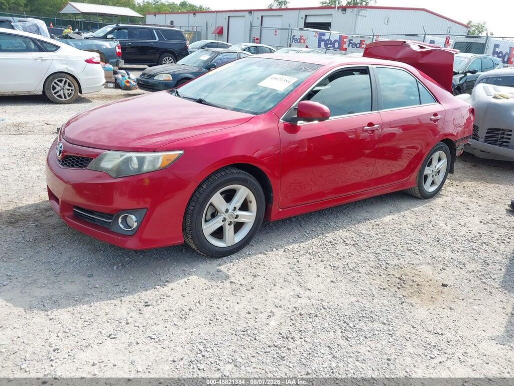 4T1BF1FK9EU869861 2014 TOYOTA CAMRY photo no. 2