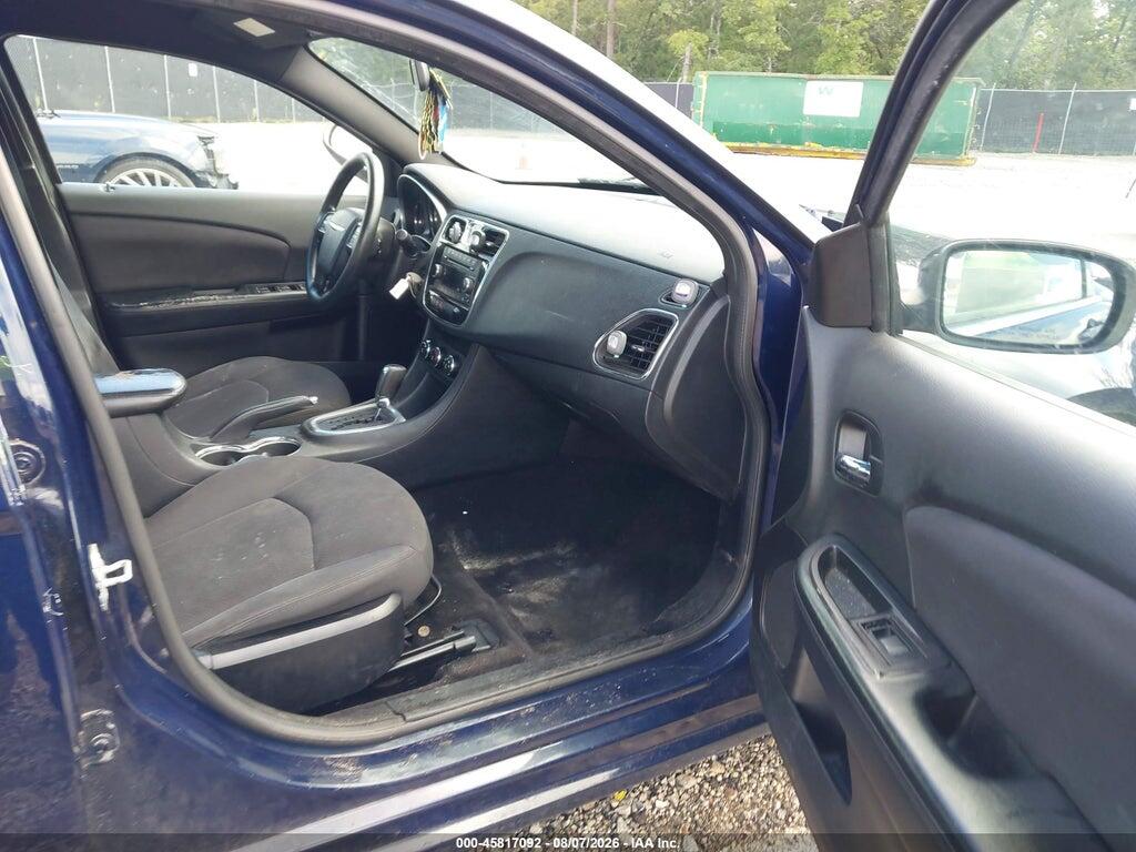 1C3CCBAB4EN207215 2014 CHRYSLER 200 photo no. 5