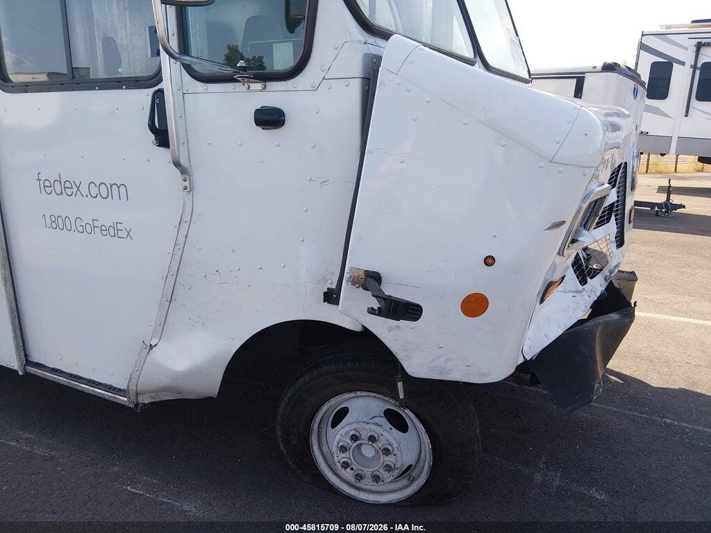 1FC3E4KL2EDB09976 2014 FORD E-450 STRIPPED photo no. 11