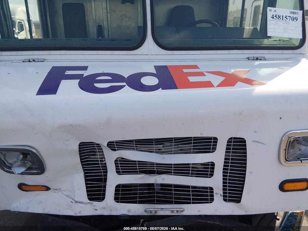 1FC3E4KL2EDB09976 2014 FORD E-450 STRIPPED photo no. 9