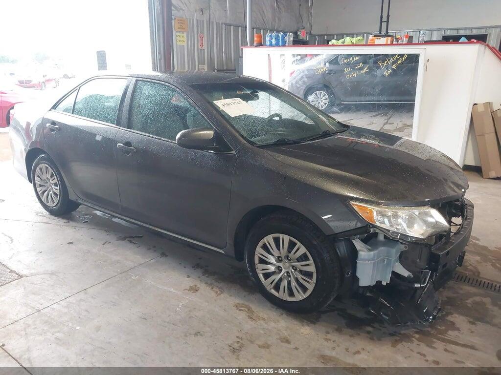 4T1BF1FK1EU467610 2014 TOYOTA CAMRY photo no. 1